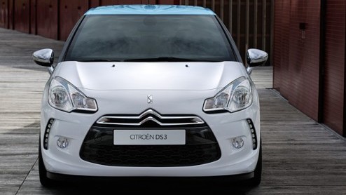 Citron DS3 krijgt facelift. De Fransoos duikt op met nieuwe koplampen.