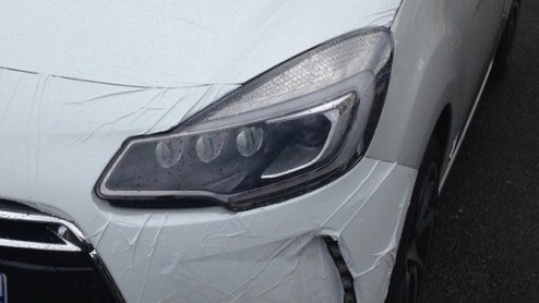 Citron DS3 krijgt facelift. De Fransoos duikt op met nieuwe koplampen.
