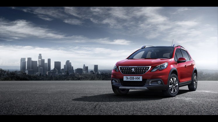 Het nieuwe gezicht van de Peugeot 2008 geeft samen met de GT Line vorm aan de facelift die Peugeot voor de SUV in gedachten heeft.