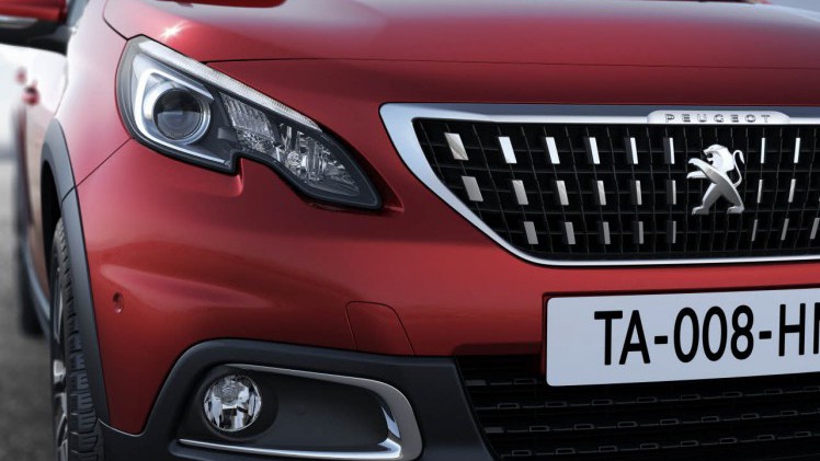 Het nieuwe gezicht van de Peugeot 2008 geeft samen met de GT Line vorm aan de facelift die Peugeot voor de SUV in gedachten heeft.