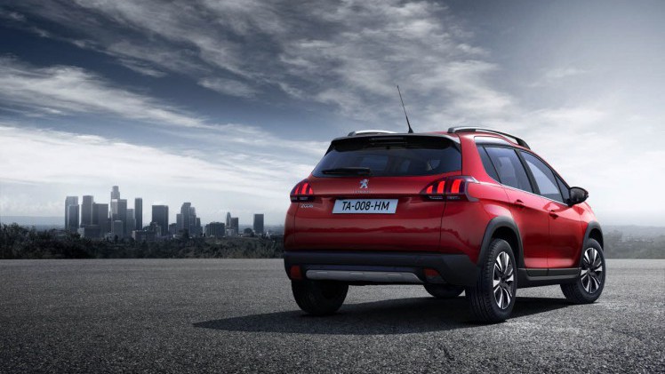 Het nieuwe gezicht van de Peugeot 2008 geeft samen met de GT Line vorm aan de facelift die Peugeot voor de SUV in gedachten heeft.