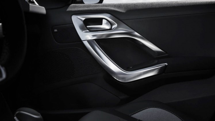 Het nieuwe gezicht van de Peugeot 2008 geeft samen met de GT Line vorm aan de facelift die Peugeot voor de SUV in gedachten heeft.