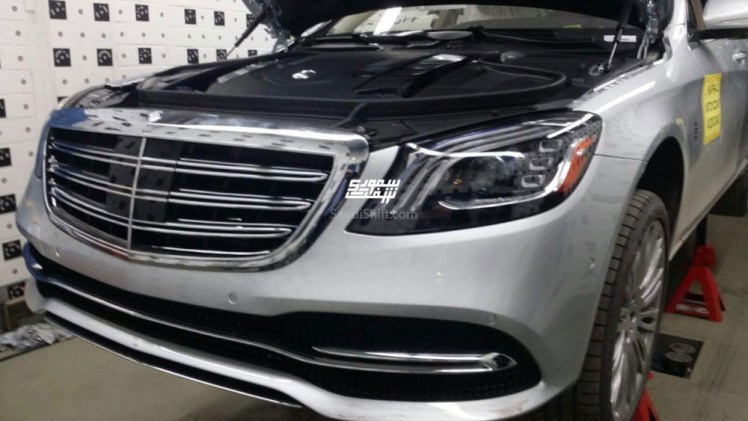 De gefacelifte Mercedes-Benz S-Klasse is vroegtijdig op het internet beland. De beelden tonen niet alleen de binnen- en buitenkant, maar ook een volledig nieuwe uitvoering