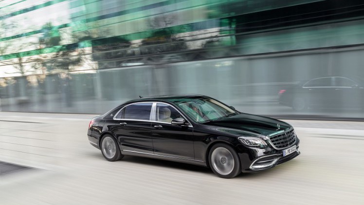 Mercedes-Benz heeft de vernieuwde S-Klasse nu volledig onthuld. Er zijn nieuwe motoren, een plug-in hybridevariant, meer rijtechnologie en meerdere kleinere wijzigingen.