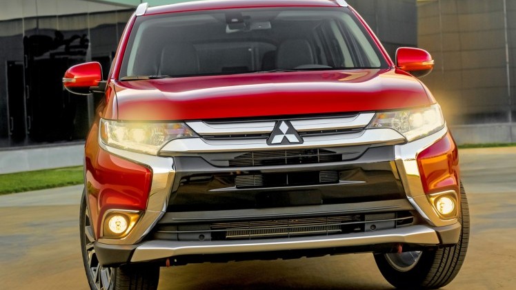 Facelift Mitsubishi Outlander krijgt vorm op New York International Auto Show.