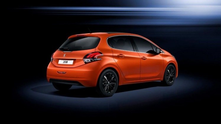 Peugeot 208 facelift met 208 GT komt naar Autosalon Genve 2015.