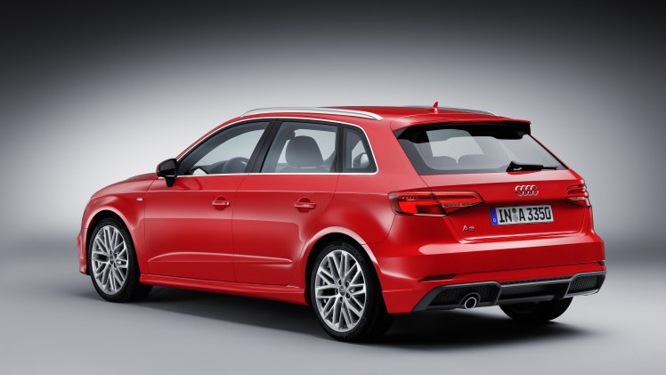 Facelift Audi A3 een feit. Vanaf de zomer 2016 staat de vernieuwde Audi A3 met een nieuw gezicht, verse motoren, de 1.0 TFSI driecilinder en meer veiligheid in de showrooms.