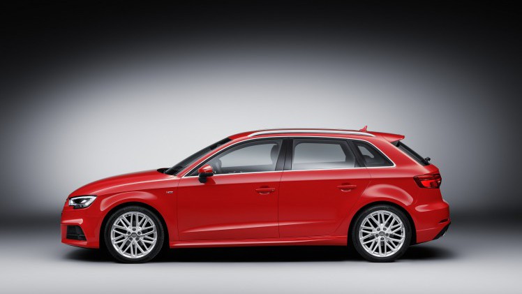 Facelift Audi A3 een feit. Vanaf de zomer 2016 staat de vernieuwde Audi A3 met een nieuw gezicht, verse motoren, de 1.0 TFSI driecilinder en meer veiligheid in de showrooms.
