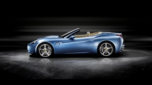 De president van Ferrari is natuurlijk niet de laatste die een ronde mag rijden in de nieuwe California. Deze week reed de topman van het merk met het Steigerende Paard, President Luca di Montezemolo,
