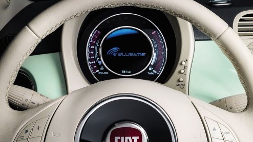 Fiat levert de Fiat 500 met modeljaar 2014 ook op LPG. De af-fabriek autogasinstallatie heeft geen meerprijs ten opzichte van de Fiat 500 1.2 69 pk op benzine.