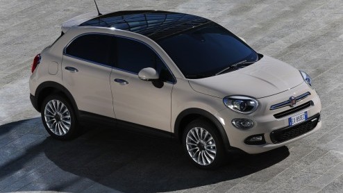 Rijtest - De Fiat 500X is de nieuwste toevoeging aan de 500 familie. Na de 500 en de 500L is het nu tijd voor een compacte crossover. De eerste kennismaking op de wegen rond Turijn was een goede.