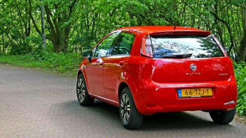 Fiat Punto in 2014 voordeliger geprijsd. Vier uitvoeringen, vier motoren, ook aardgas en 14% of 20% bijtelling.