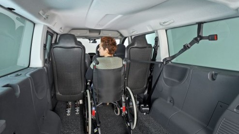 Fiat bouwt op basis van de Scudo Combinato deze Freedom Van voor taxi- of particulier rolstoelvervoer.