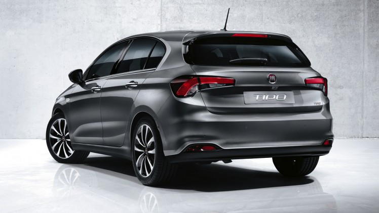 Fiat maakt de Tipo-familie compleet met de TIpo hatchback en Tipo Station Wagon op de Autosalon van Geneve.