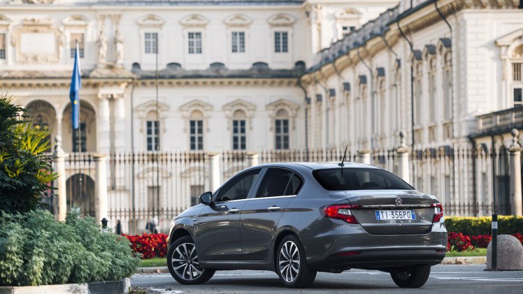 Fiat maakt de Tipo-familie compleet met de TIpo hatchback en Tipo Station Wagon op de Autosalon van Geneve.