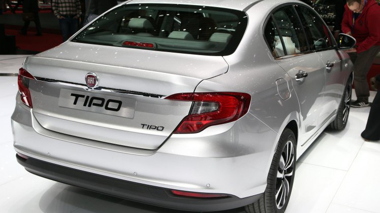 Fiat maakt de Tipo-familie compleet met de TIpo hatchback en Tipo Station Wagon op de Autosalon van Geneve.