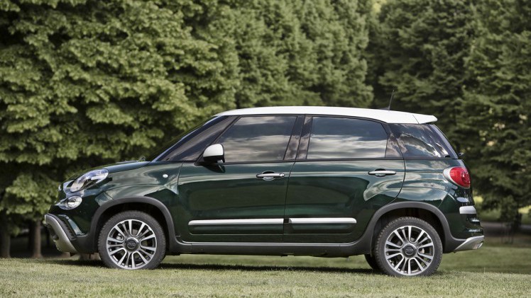 Fiat geeft de 500L niet alleen een facelift maar wijzigt ook het nodige in het interieur.