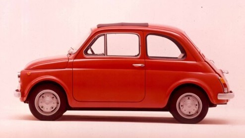 Het is alweer 50 jaar geleden dat Fiat de legendarische 500 presenteerde. Het rugzakje zoals de auto liefkozend genoemd werd, heeft vele harten gestolen en de nieuwe 500 zal dat zeker weten weer gaan 