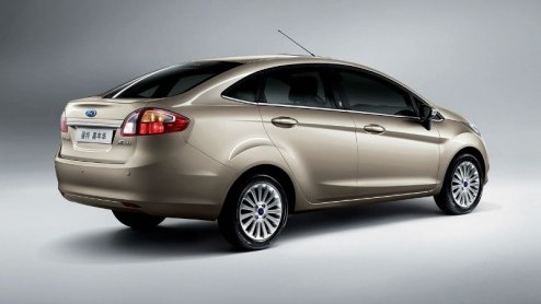 De Chinezen kunnen naast de zojuist gepaseerde Volvo S80L ook op de Ford Fiesta sedan en verlengde Audi A4 rekenen. Beide sedans zijn niet voor onze regio gepland.