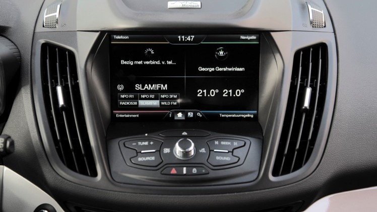 Eerste Nederlandse kilometers met de Ford C-MAX Energi Plug-in Hybrid, de eerste plug-in hybride MPV met 7% bijtelling.