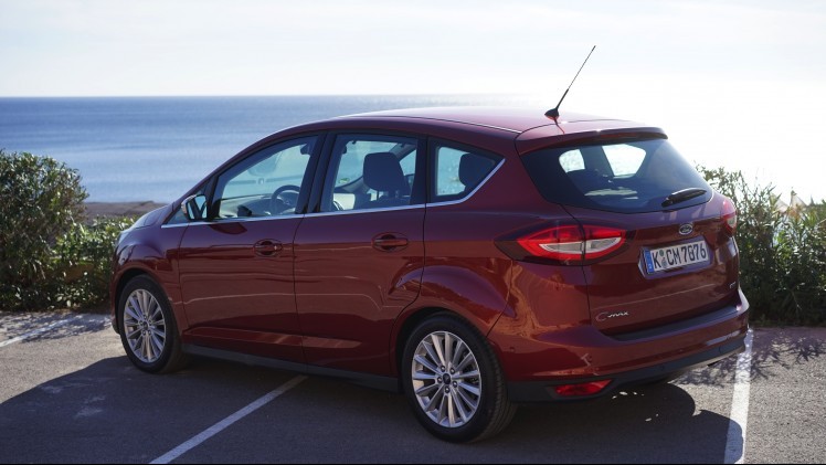 Autotest Ford C-MAX facelift, een strakke neus voor de MPV van Ford in een uitstervend segment. We hebben gereden met de 1.5 EcoBoost.