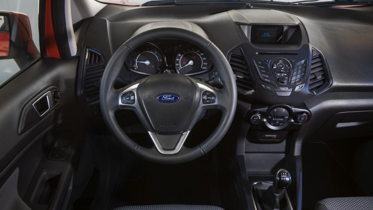 Autotest vernieuwde Ford EcoSport met 1.0 EcoBoost. De 2015-update maakt de compacte SUV van Ford net iets beter.