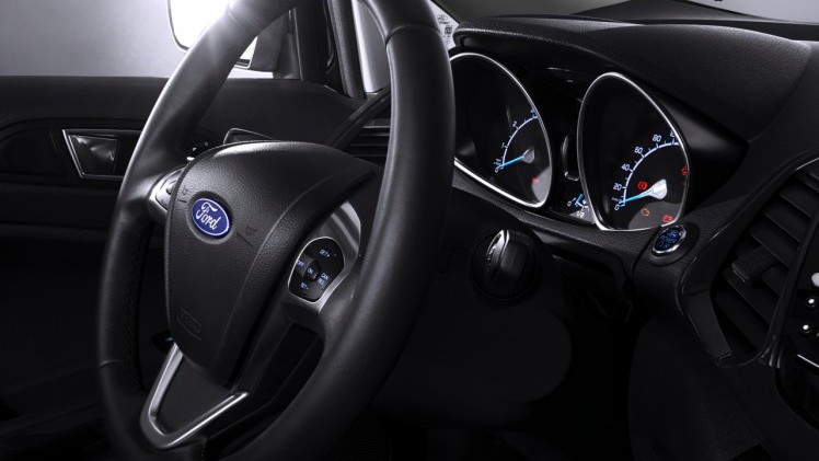 Autotest vernieuwde Ford EcoSport met 1.0 EcoBoost. De 2015-update maakt de compacte SUV van Ford net iets beter.