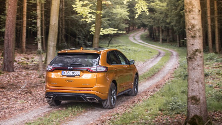 Autotest Ford Edge, de nieuwe grote SUV van Ford met moderne luxe en veel veiligheidstechnologie. Is de Ford Edge met recht het vlaggenschip in de SUV-range?