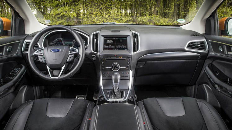 Autotest Ford Edge, de nieuwe grote SUV van Ford met moderne luxe en veel veiligheidstechnologie. Is de Ford Edge met recht het vlaggenschip in de SUV-range?