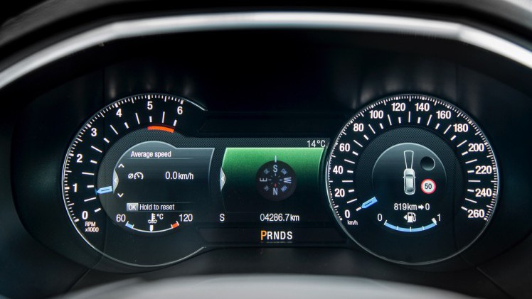 Autotest Ford Edge, de nieuwe grote SUV van Ford met moderne luxe en veel veiligheidstechnologie. Is de Ford Edge met recht het vlaggenschip in de SUV-range?