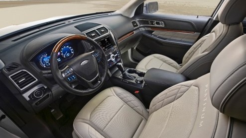 Facelift voor Ford Explorer in Amerika met debuut van 2.3 EcoBoost turbomotor.