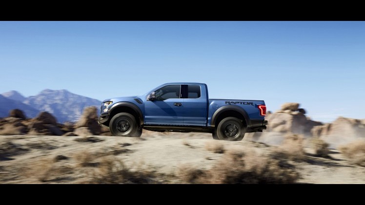 De nieuwe Ford F-150 Raptor krijgt meer vermogen dan het vorige model, ondanks dat de auto van een 6,2 liter V8 naar een 3,5 liter V6 is gegaan.