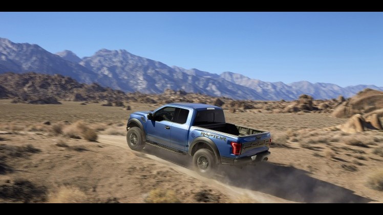 De nieuwe Ford F-150 Raptor krijgt meer vermogen dan het vorige model, ondanks dat de auto van een 6,2 liter V8 naar een 3,5 liter V6 is gegaan.