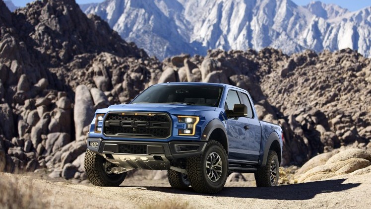 De nieuwe Ford F-150 Raptor krijgt meer vermogen dan het vorige model, ondanks dat de auto van een 6,2 liter V8 naar een 3,5 liter V6 is gegaan.