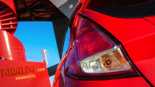 Autotest Ford Fiesta Red Edition 1.0 EcoBoost 140 pk in Race Red.
