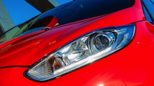 Autotest Ford Fiesta Red Edition 1.0 EcoBoost 140 pk in Race Red.