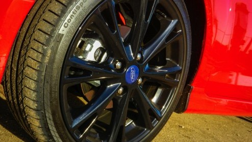 Autotest Ford Fiesta Red Edition 1.0 EcoBoost 140 pk in Race Red.