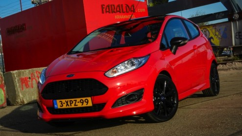 Autotest Ford Fiesta Red Edition 1.0 EcoBoost 140 pk in Race Red.