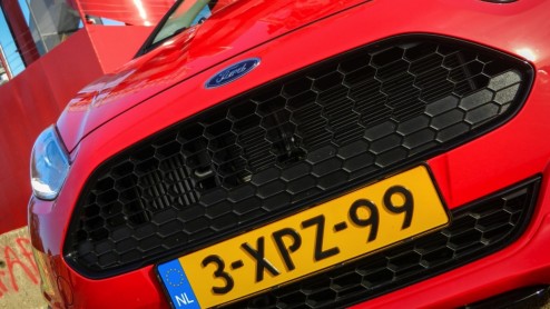 Autotest Ford Fiesta Red Edition 1.0 EcoBoost 140 pk in Race Red.