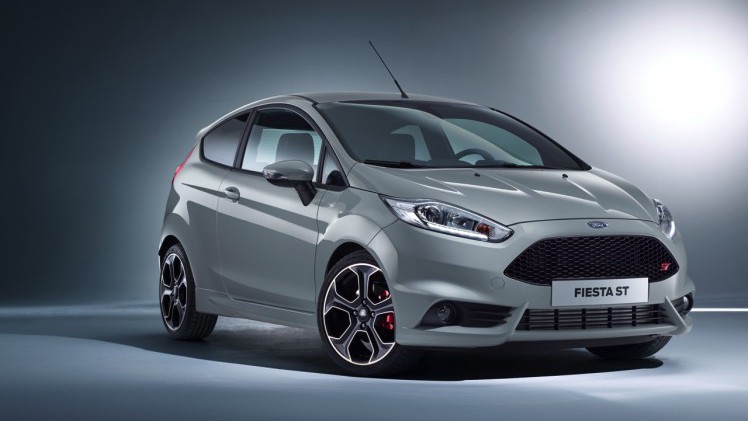 Ford maakt de Fiesta ST nog sneller als Fiesta ST200 met 1.6 EcoBoost motor die is opgestookt naar 215 pk.