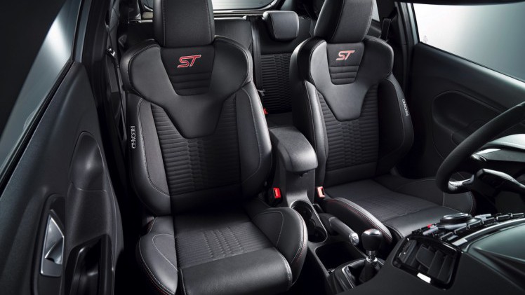 Ford maakt de Fiesta ST nog sneller als Fiesta ST200 met 1.6 EcoBoost motor die is opgestookt naar 215 pk.