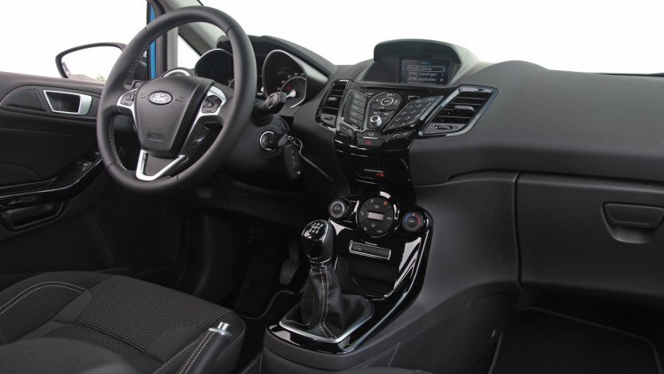 Ford introduceert Fiesta Silver Edition en Candy Blue Edition als opvolger van de Fiesta White Edition. De nieuwe gelimiteerde modellen beschikken over de 1.0 EcoBoost 100 pk.