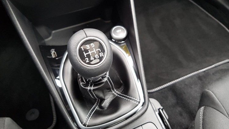 Ford lanceert de nieuwe Fiesta in een veelheid aan uitvoeringen. De Titanium is de meest geliefde die in dit geval is gekoppeld aan de 1 liter driecilinder met turbo. Een uitstekende combinatie.