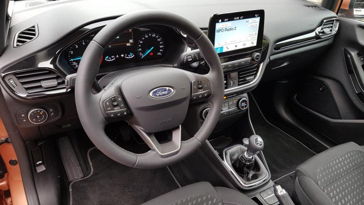 Ford lanceert de nieuwe Fiesta in een veelheid aan uitvoeringen. De Titanium is de meest geliefde die in dit geval is gekoppeld aan de 1 liter driecilinder met turbo. Een uitstekende combinatie.