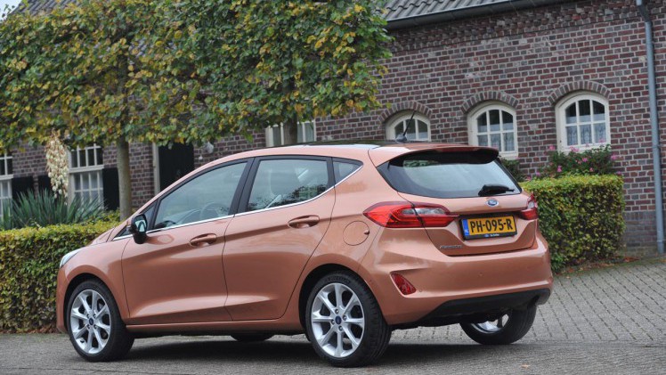 Ford lanceert de nieuwe Fiesta in een veelheid aan uitvoeringen. De Titanium is de meest geliefde die in dit geval is gekoppeld aan de 1 liter driecilinder met turbo. Een uitstekende combinatie.