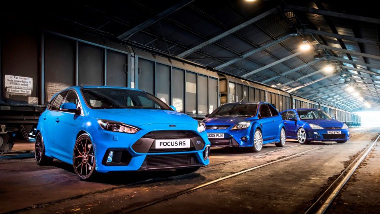 Ford maakt de prijzen van de Focus RS bekend. De nieuwe Focus met 350 pk sterke 2.3 EcooBoost is er voor exact 50.000 euro en dat is voordeliger dan de Mustang.