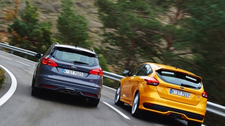 Autotest nieuwe Ford Focus ST met de vernieuwde 2.0 EcoBoost 250 pk en 2.0 TDCi 185 pk. In de rijtest rijden we met het faceliftmodel dat in 2015 op de markt komt.