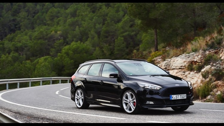 Autotest nieuwe Ford Focus ST met de vernieuwde 2.0 EcoBoost 250 pk en 2.0 TDCi 185 pk. In de rijtest rijden we met het faceliftmodel dat in 2015 op de markt komt.