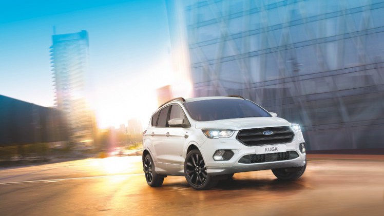 De nieuwe Ford Kuga ST-Line profiteert van de Kuga facelift zoals deze eind 2016 op de markt komt. Ford heeft de SUV sportiever gemaakt met een bodykit en verbeterde ophanging.