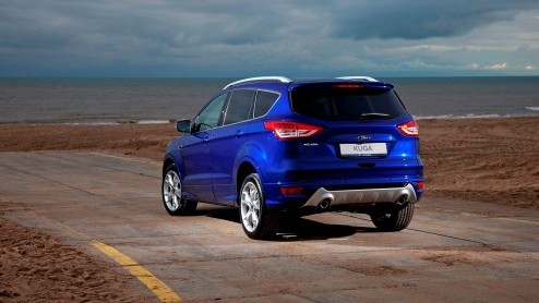 Ford introduceert de Kuga Titanium Plus, de nieuwe topversie binnen de Kuga-reeks die het sportieve met het aangename combineert. De Titanium Plus is per direct bij de dealer te bestellen.